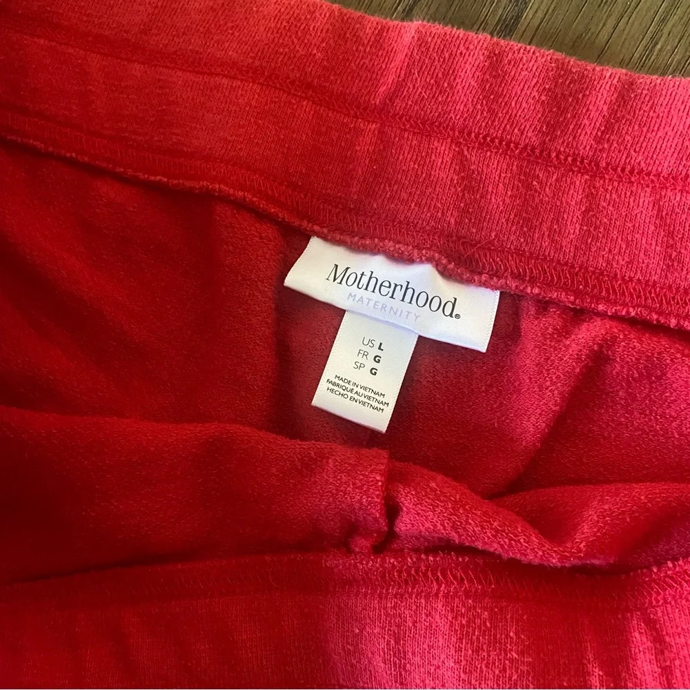 Maternity red lace lounge shorts